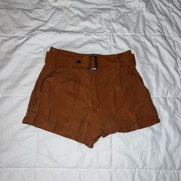 High Rise Belted Short - Picture 2 of 3